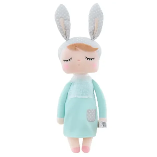 Lalka Metoo w miętowej sukience