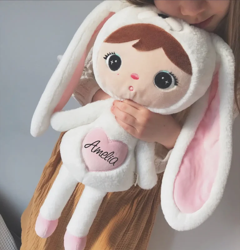 Lalka Metoo Biały Królik 50cm