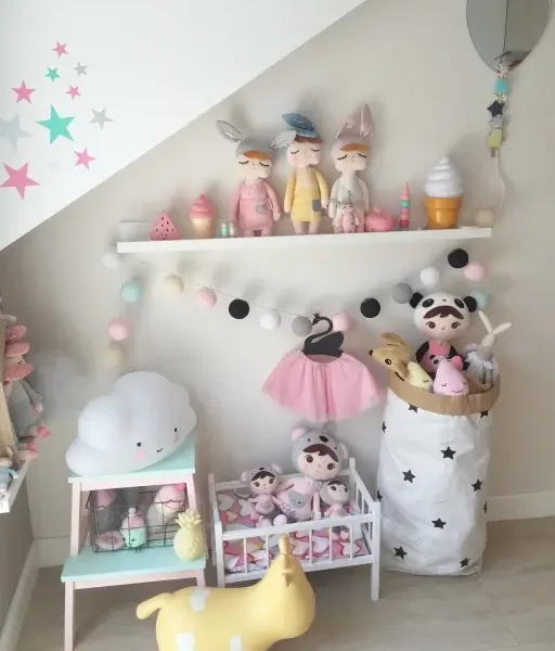 Lalka Metoo w żółtej sukience