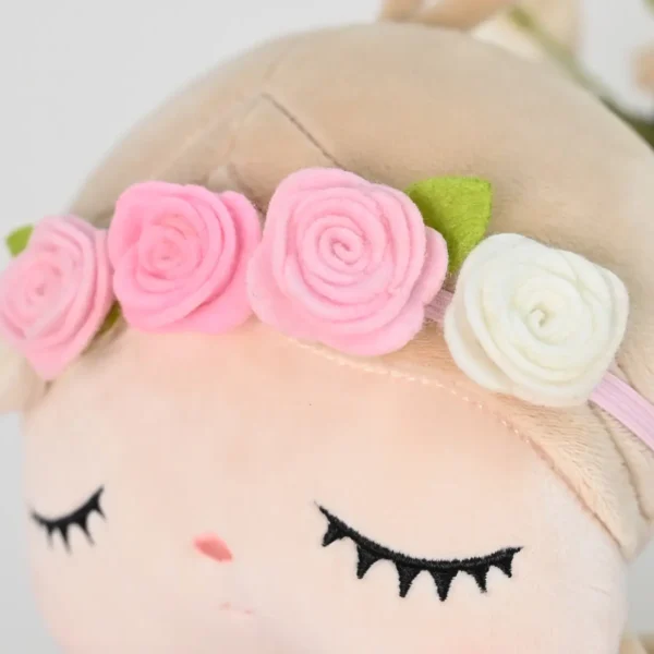 Lalka Metoo z kolorowym wianuszkiem