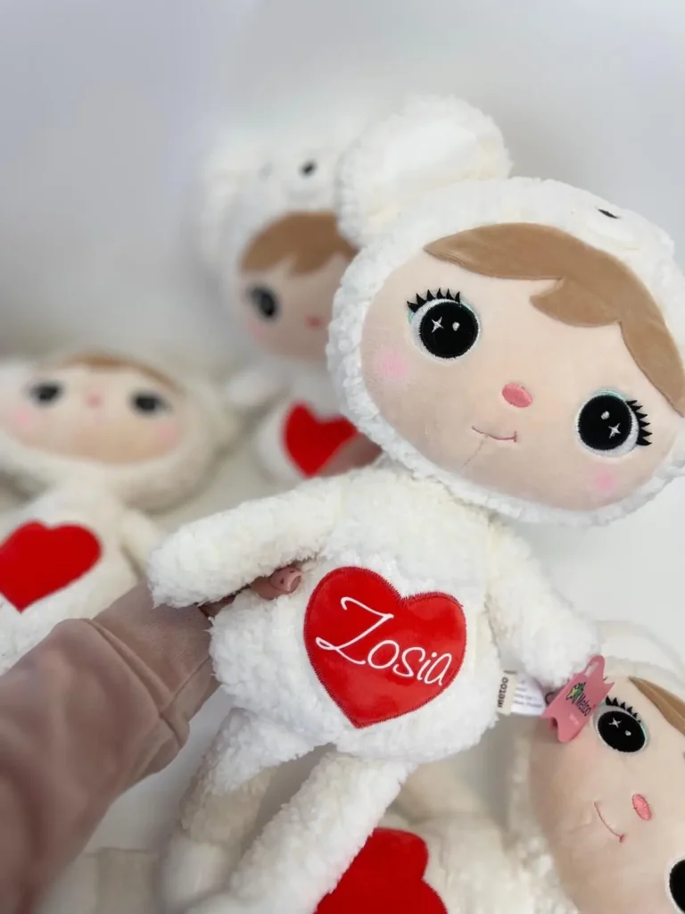 Lalka Metoo Miś Polarny z serduszkiem 50cm