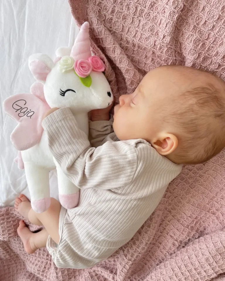 Pluszowy jednorożec M - Biały